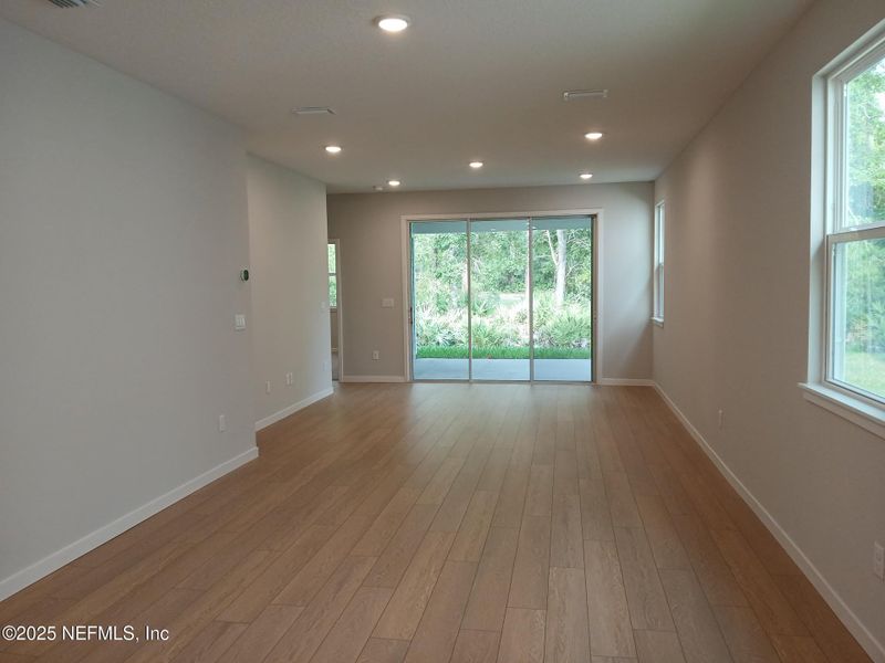 Spacious, unfurnished interior of a new home in The Preserve at Concourse Crossing, Fernandina Beach (Image 12).