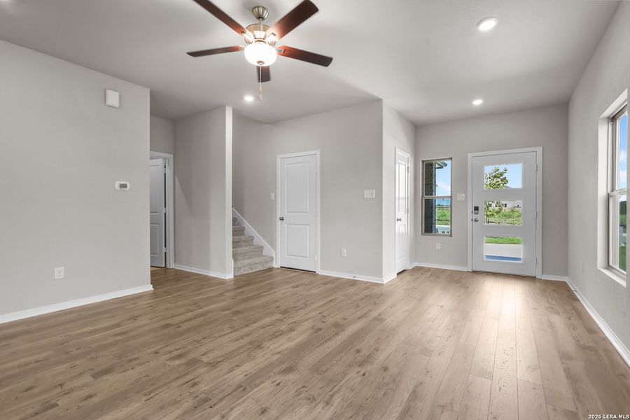 Spacious, unfurnished interior of a new home in The Parklands, Schertz (Image 18).
