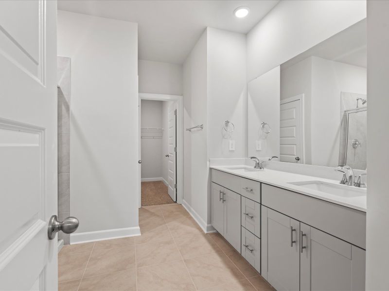 Welcome to the Chandler floorplan at Holland Park. Welcome to the Chandler floorplan at Holland Park.