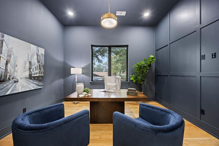 Furnished interior view inside a new home in , Dallas (Image 16). Furnished interior view inside a new home in , Dallas (Image 16).