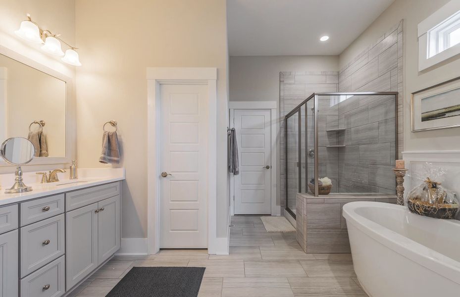 Representative furnished interior of a home built from the Sweetgrass by Pulte Homes in Long Savanna, Charleston (Image 10).