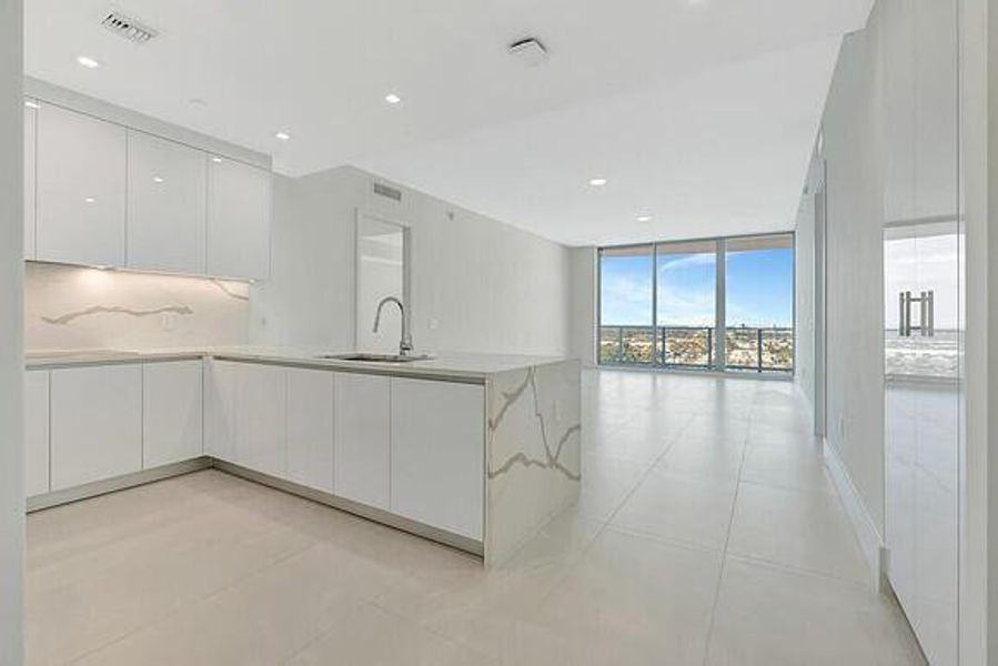 Nautilus 2105 Living 3