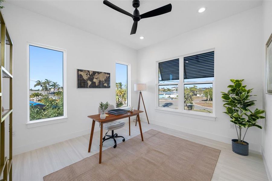 Furnished interior view inside a new home in , Treasure Island (Image 11).