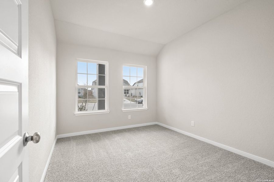 Spacious, unfurnished interior of a new home in Swenson Heights, Seguin (Image 27).