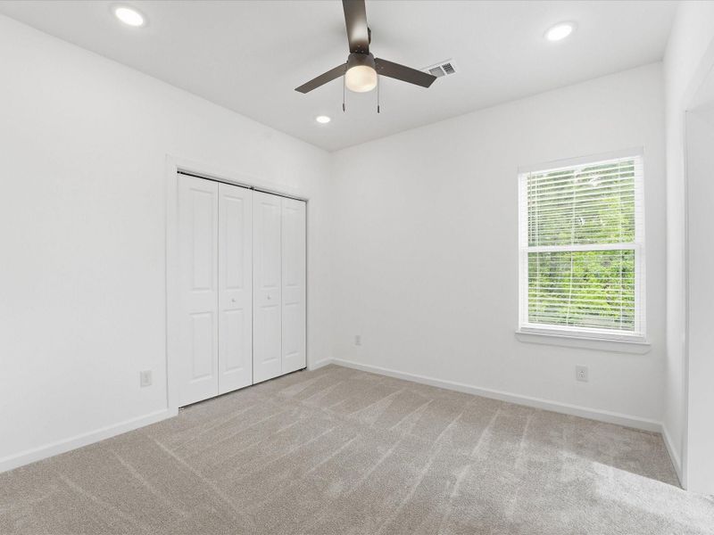 Spacious, unfurnished interior of a new home in , Houston (Image 25).