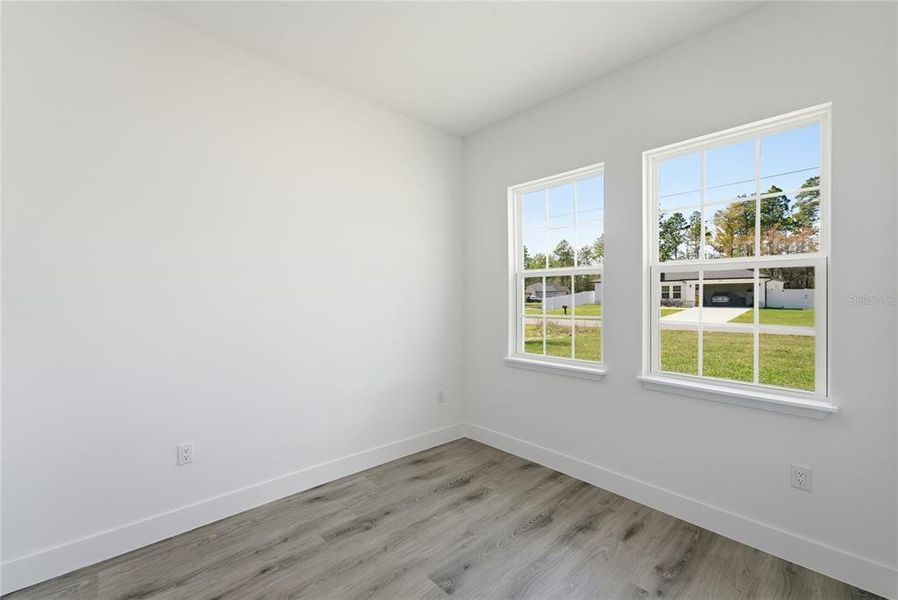 Spacious, unfurnished interior of a new home in , Ocala (Image 33).