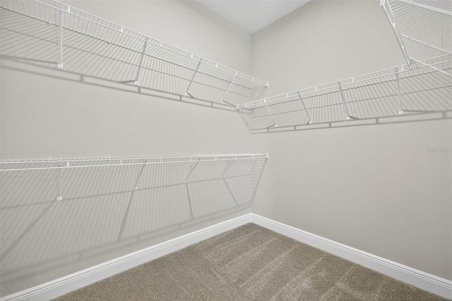 Spacious, unfurnished interior of a new home in Wellen Park, Venice (Image 17).