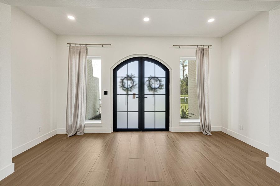 Entry/ Foyer