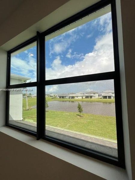 Spacious, unfurnished interior of a new home in Tradition - Cadence - Townhomes, Port St. Lucie (Image 14).