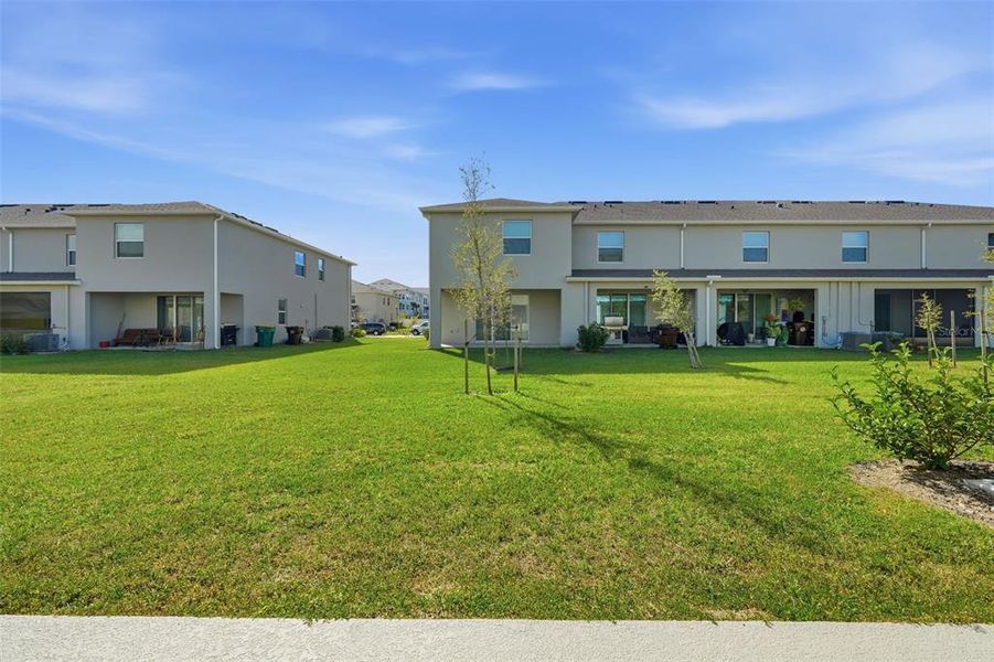 Exterior details and patio area of a home in , Kissimmee (Image 3).