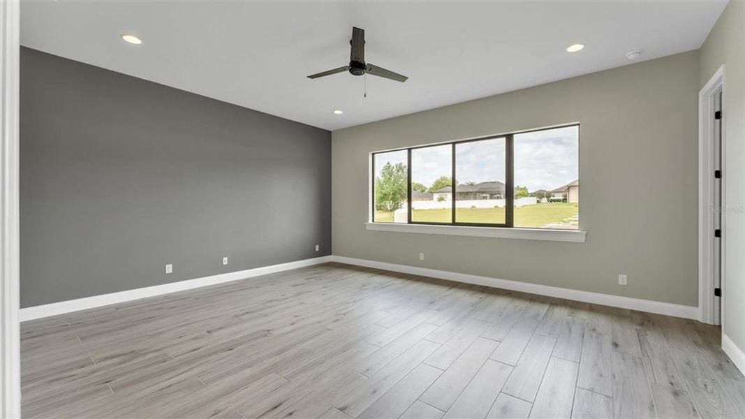Spacious, unfurnished interior of a new home in , Lakeland (Image 44).