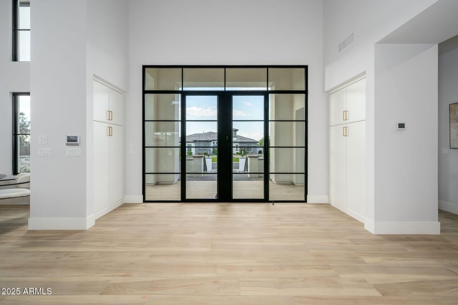 1-web-or-mls-RunawayBay-80