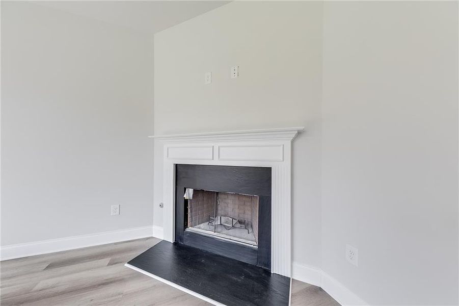 Spacious, unfurnished interior of a new home in , Homer (Image 24).