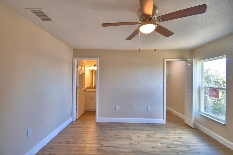 Spacious, unfurnished interior of a new home in , Lake Wales (Image 19).