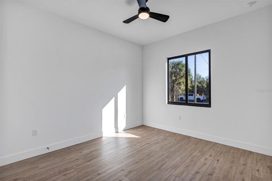 Spacious, unfurnished interior of a new home in , Port Charlotte (Image 54).