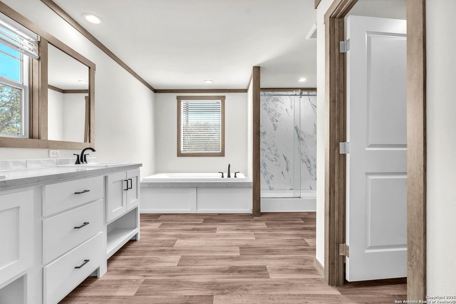 Furnished interior view inside a new home in , La Vernia (Image 15). Furnished interior view inside a new home in , La Vernia (Image 15).