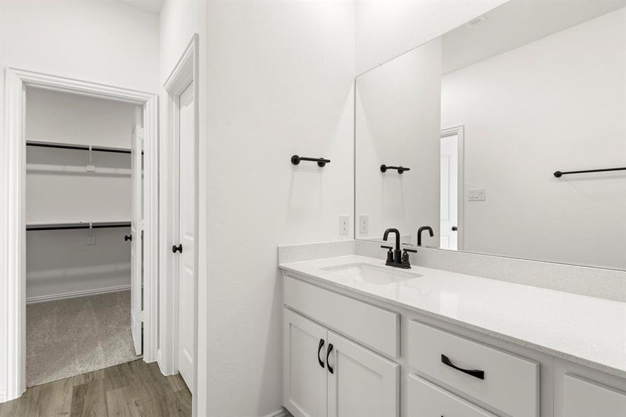 20. 20. 901 Janwood - Bath (3)