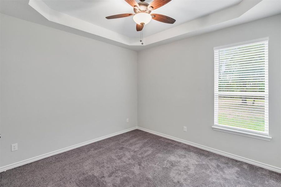 Second bedroom.