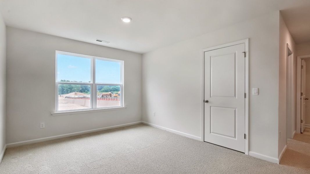 Spacious, unfurnished interior of a new home in Ridgewood Farms, Winterville (Image 33). Spacious, unfurnished interior of a new home in Ridgewood Farms, Winterville (Image 33).