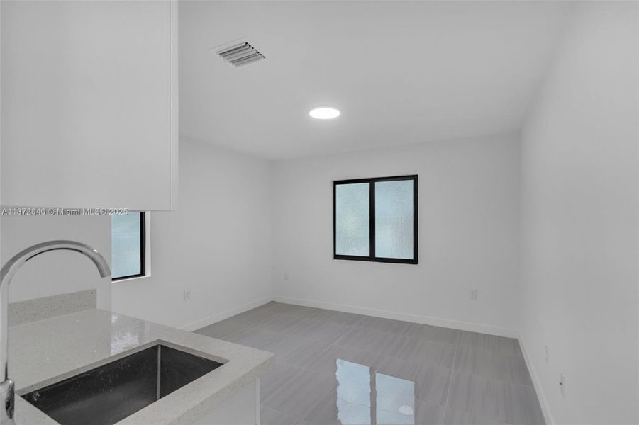 Image 34 of a home in .