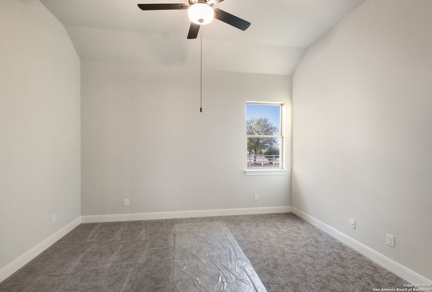 Spacious, unfurnished interior of a new home in Harvest Hills, Marion (Image 22).