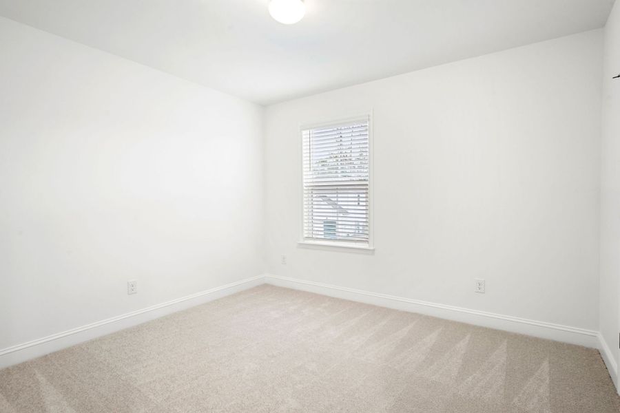 Spacious, unfurnished interior of a new home in Salem Bay, Beaufort (Image 37).