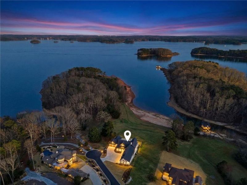 Image 82 of a home in .