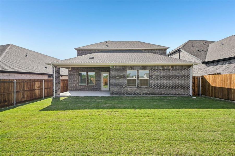 Exterior details and patio area of a home in Eastridge - Signature Series, McKinney (Image 4).