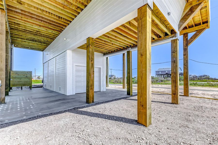 Exterior details and patio area of a home in , Bolivar (Image 25).