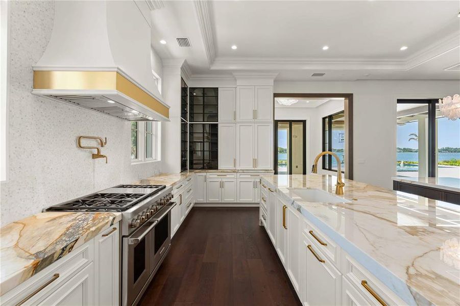 Furnished interior view inside a new home in , Windermere (Image 6).