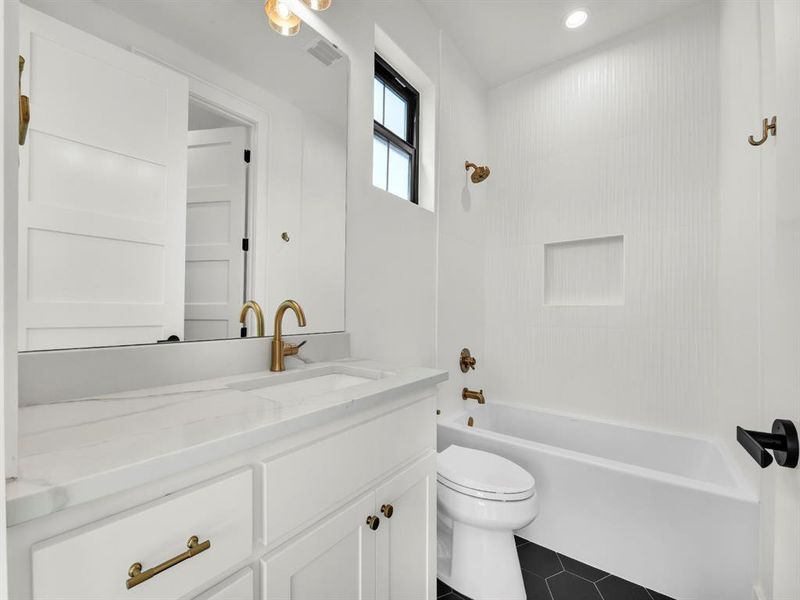 Image 37 of a home in . Image 37 of a home in .