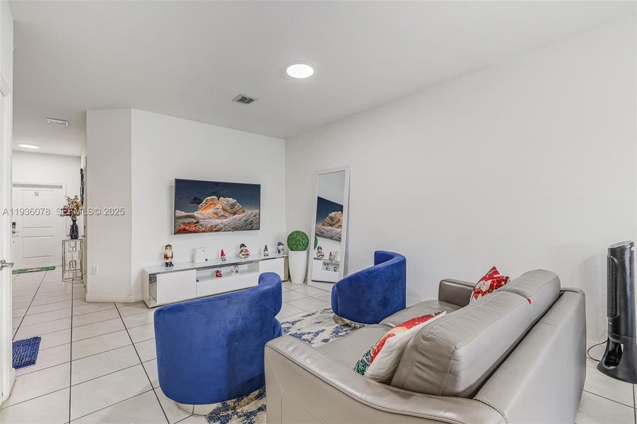 Furnished interior view inside a new home in , Homestead (Image 11).