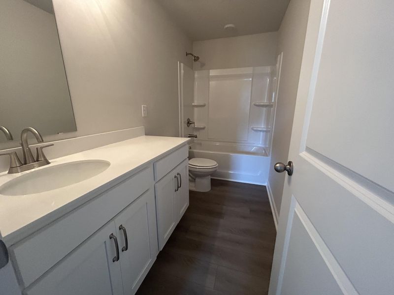 Furnished interior view inside a new home in , Ravenel (Image 7).