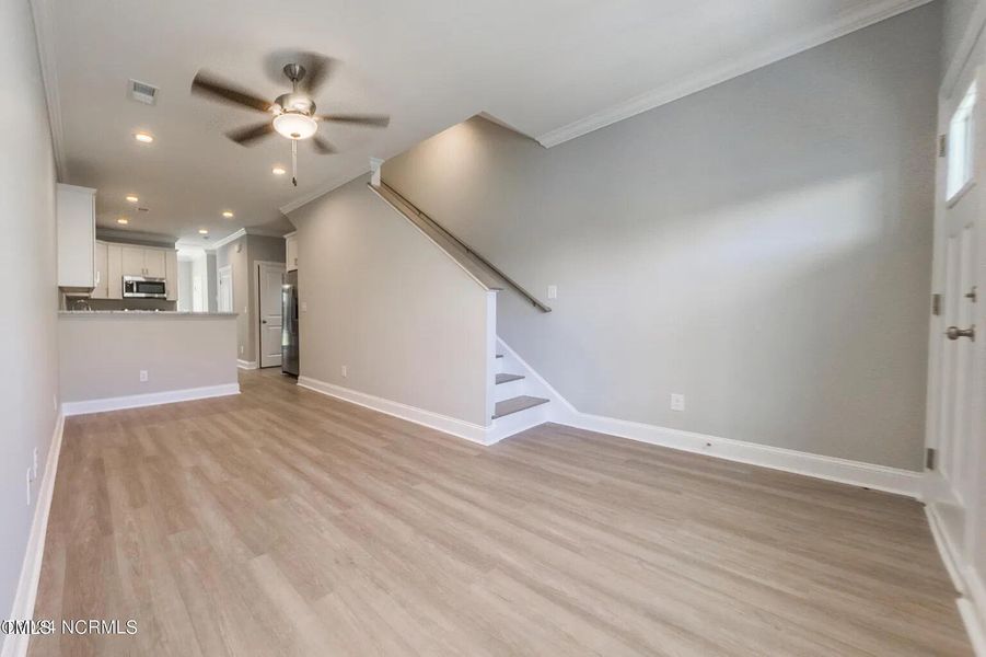 f7678e6ec827c14ba03c7843a920f02d-uncropp