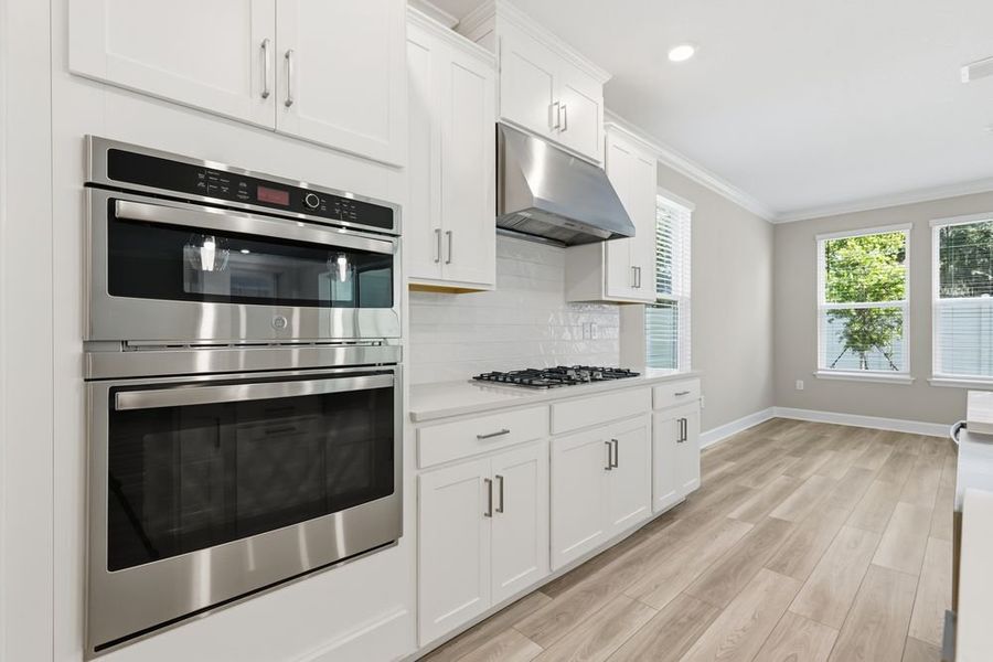 Furnished interior view inside a new home in Headwaters at Lofton Creek, Yulee (Image 10).