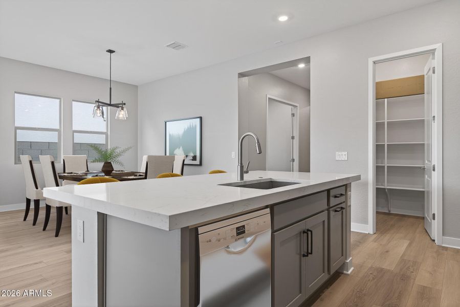 9VS) KITCHEN TO DINING