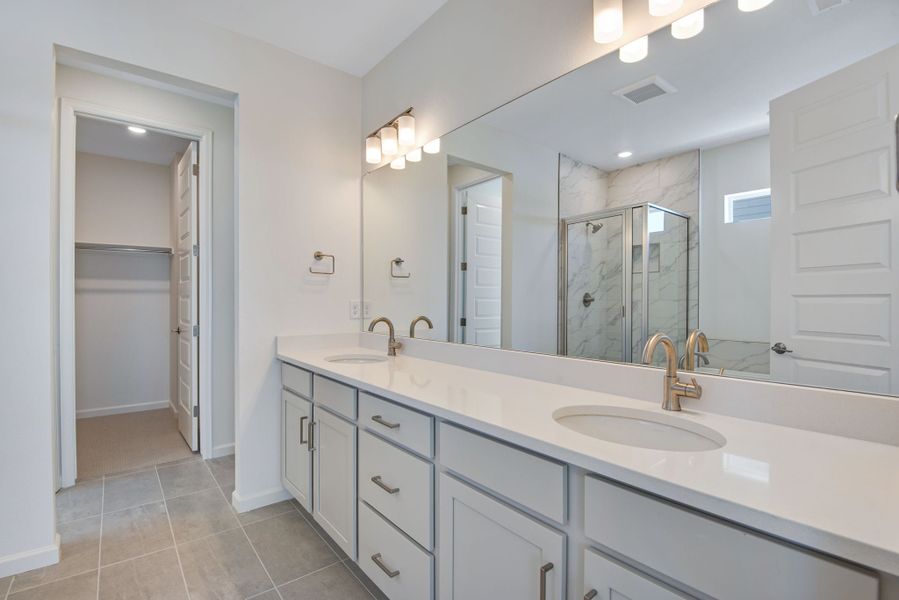 Furnished interior view inside a new home in The Aurora Highlands, Aurora (Image 13).