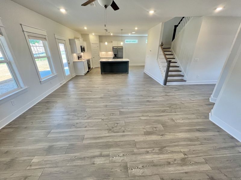 Spacious, unfurnished interior of a new home in Brewer Point, Murfreesboro (Image 8).