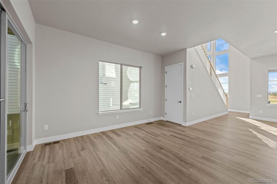 Spacious, unfurnished interior of a new home in Painted Prairie, Aurora (Image 32). Spacious, unfurnished interior of a new home in Painted Prairie, Aurora (Image 32).