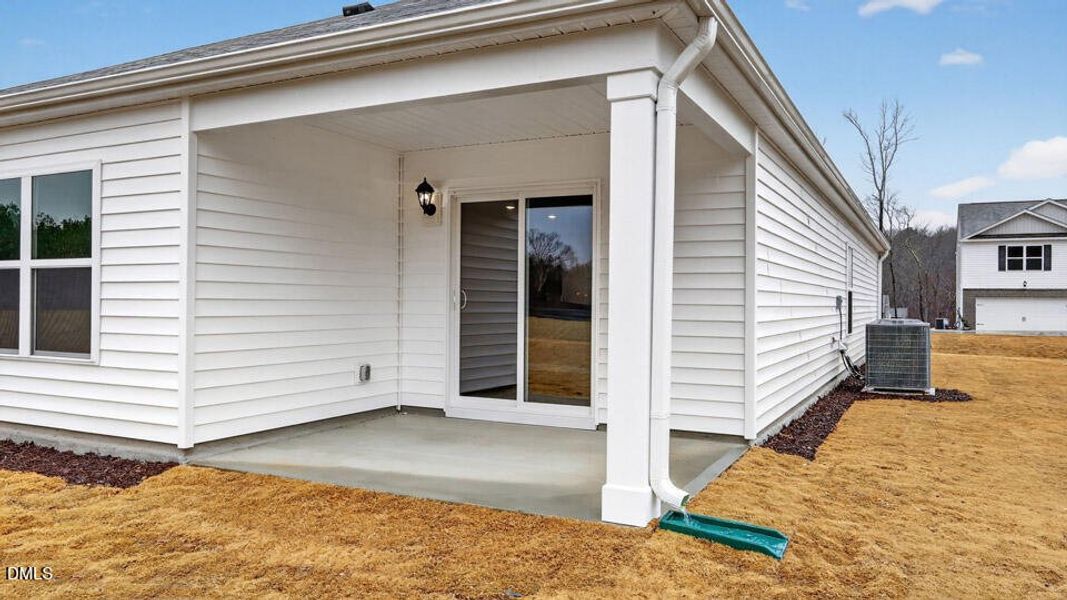 110-ross-dr-dr-horton-007