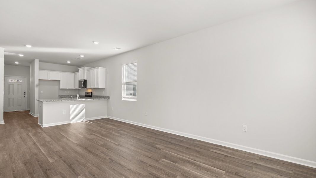 Spacious, unfurnished interior of a new home in Byrd Village, Graniteville (Image 12).