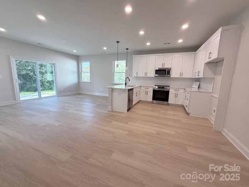 Spacious, unfurnished interior of a new home in , Gastonia (Image 40).