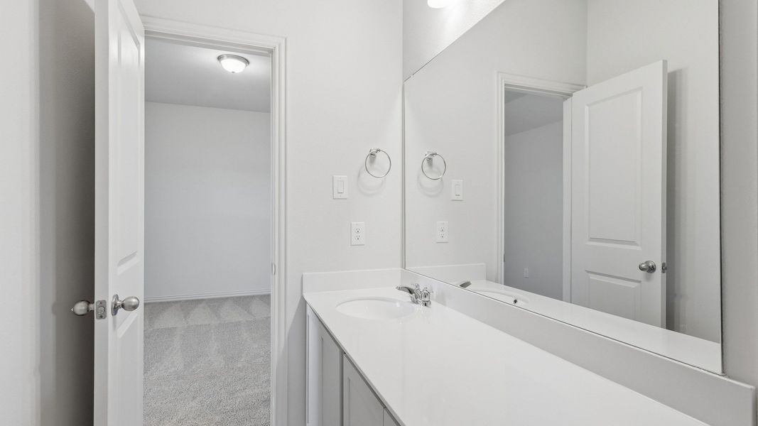 Furnished interior view inside a new home in Green Oaks Preserve, Arlington (Image 41). Furnished interior view inside a new home in Green Oaks Preserve, Arlington (Image 41).