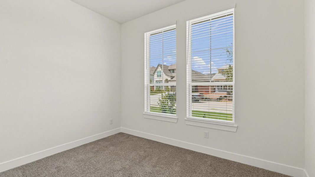 Spacious, unfurnished interior of a new home in Elyson 50's, Katy (Image 14).