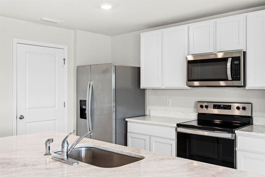 Furnished interior view inside a new home in Mandarin Grove, Palmetto (Image 29).