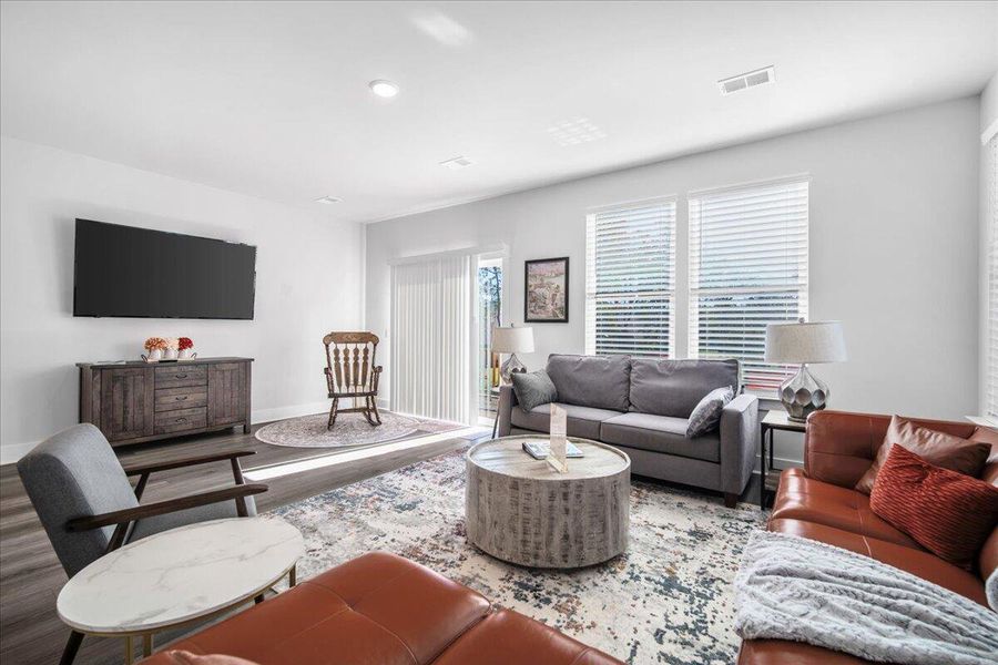 Furnished interior view inside a new home in Coopers Bluff, Hanahan (Image 15). Furnished interior view inside a new home in Coopers Bluff, Hanahan (Image 15).