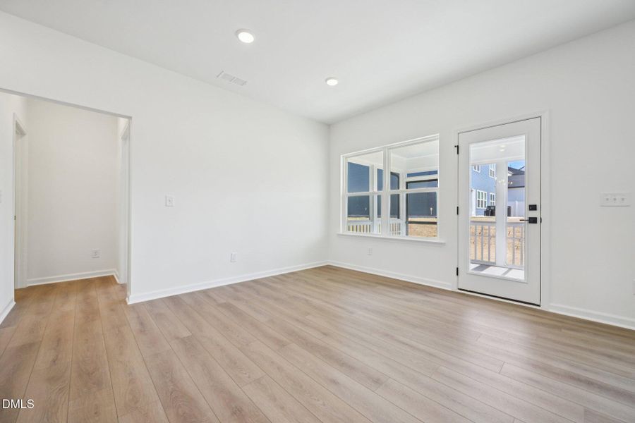 11-web-or-mls-N Stonemill Trl-S1212-011