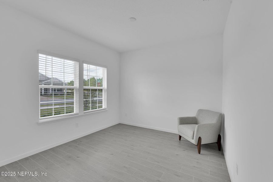 Spacious, unfurnished interior of a new home in , Jacksonville (Image 19).