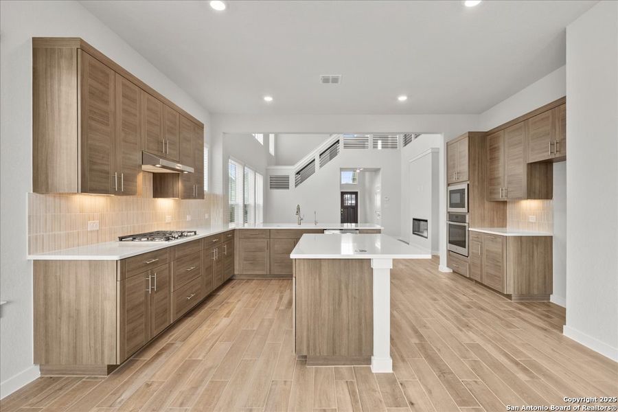 Image 20 of a home in Meyer Ranch.