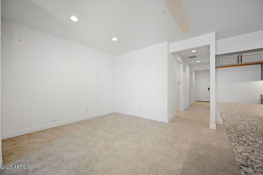 hj-az-phoenix-asante-discovery-quartz-lo hj-az-phoenix-asante-discovery-quartz-lo